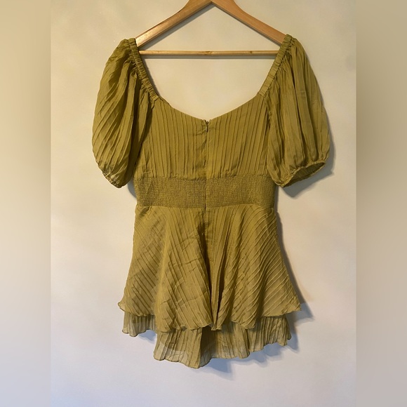Tiers to You and I Lime Green Tiered Skort Romper size L - Picture 9 of 10